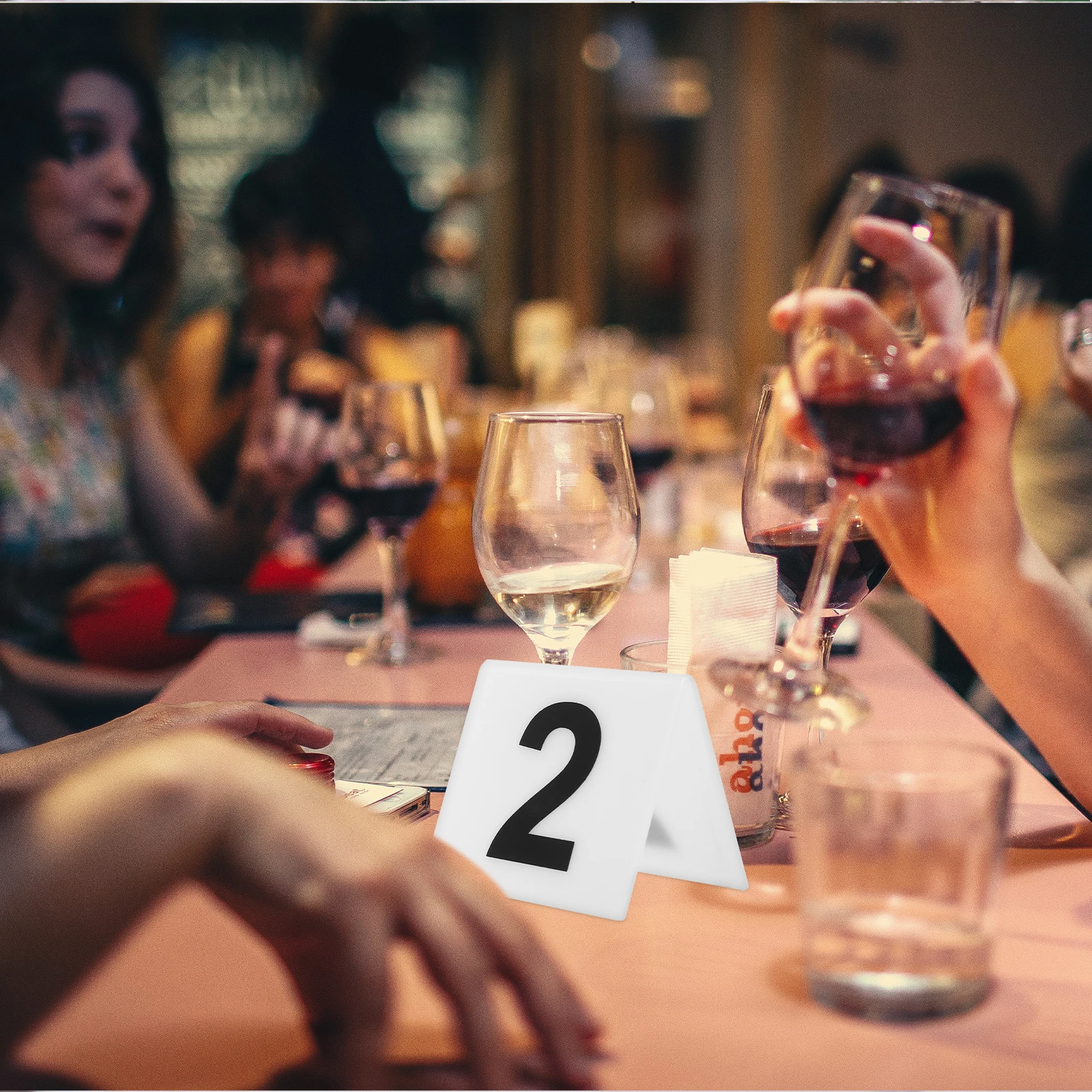 

10 Pcs Acrylic V-Shaped Number Plates Black Letter Restaurant Table Numbers Reusable Evidence Markers Scene Signs Double Sided