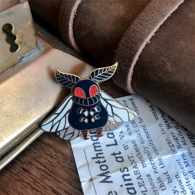 Cartoon Mothman Hard Enamel Pin Badge Brooch DIY Backpack Collar Lapel Pin Gift Jewelry Moth Insect Brooch Accessories