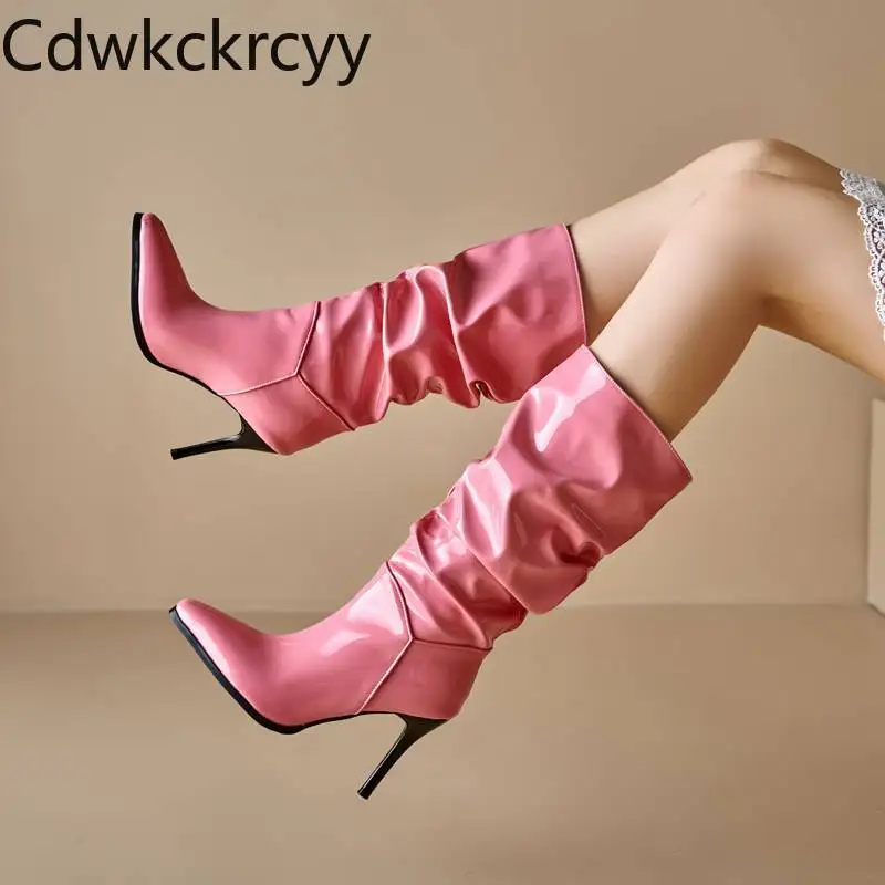 Winter und Herbst neuer Stil, modische mittelhohe Stiefel, spitze Spitze, plissiert, prägnante High Heels, Damenstiefel, Höhe 9 cm, Größe 34–48