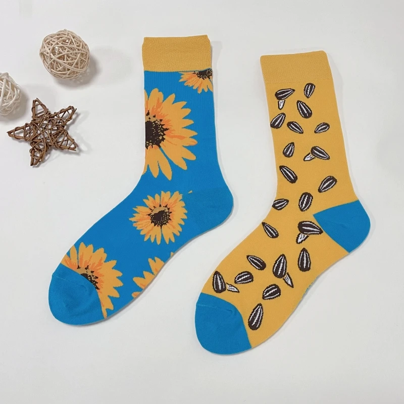 1 Pair Women's Sunflower Melon And Seeds Print, Fashion Trend AB Style Mid Calf Socks For Daily Wearing