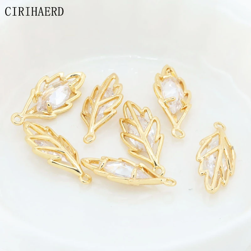 PH PandaHall Anillos De Salto Abiertos Triangulares Chapados En Oro De 18 Quilates, 120 Piezas De 0.197 In, Conectores De Latón Para Colgar Con Hebilla Colgante, Conector De Joyería Para Manualidades