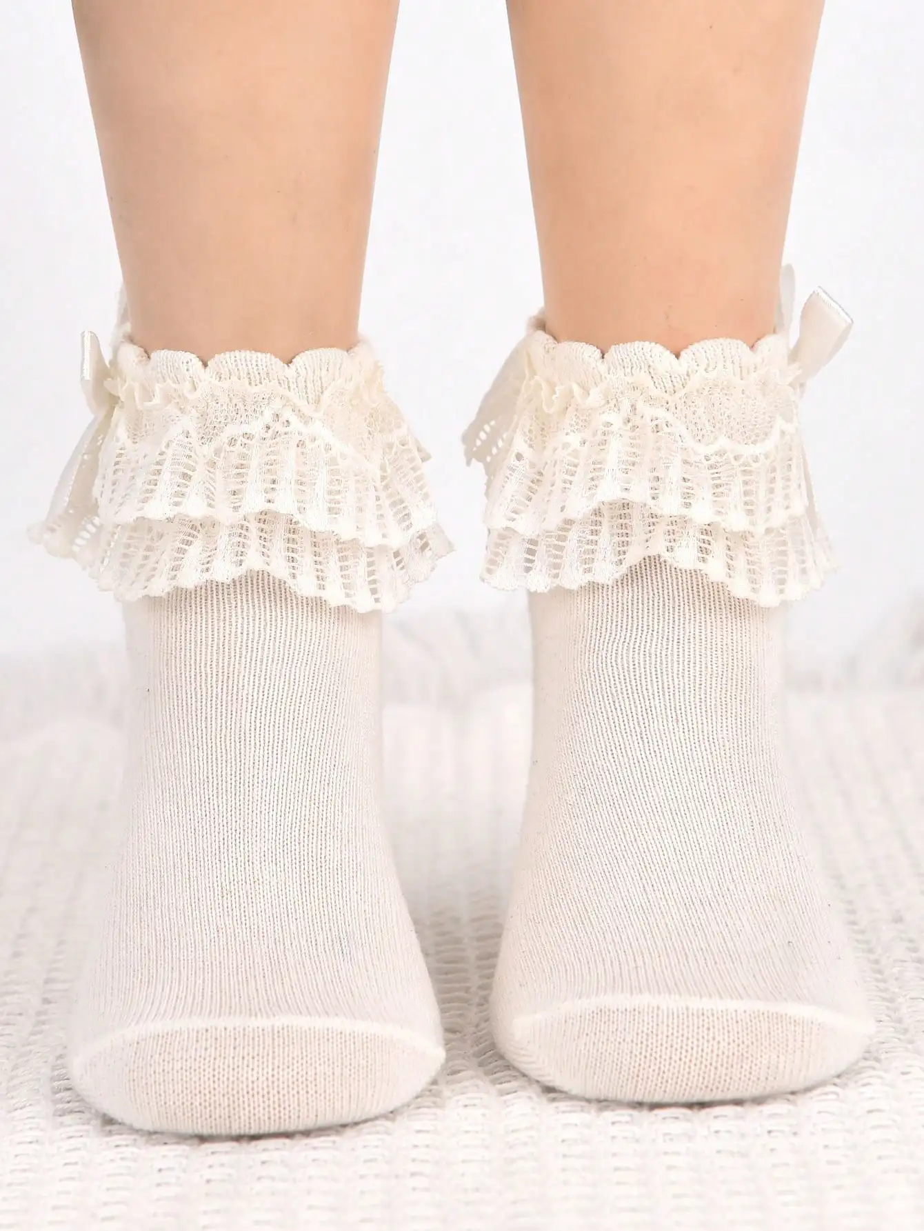 1 Pair of Girls' Socks: Solid Color with Pearl Bow Accent and Double-Layer Lace Trim, Perfect for Everyday Wear