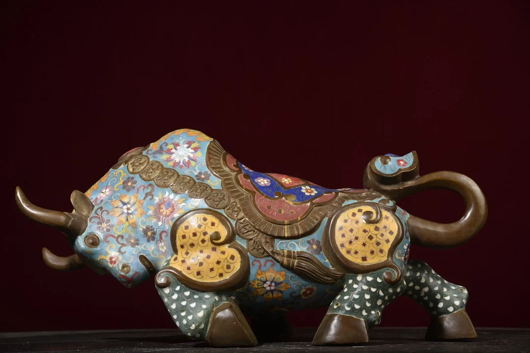 

19"Tibetan Temple Collection Old Bronze Cloisonne Enamel Money Cow Statue Cattle Flower Texture Coin Amass wealth Town House