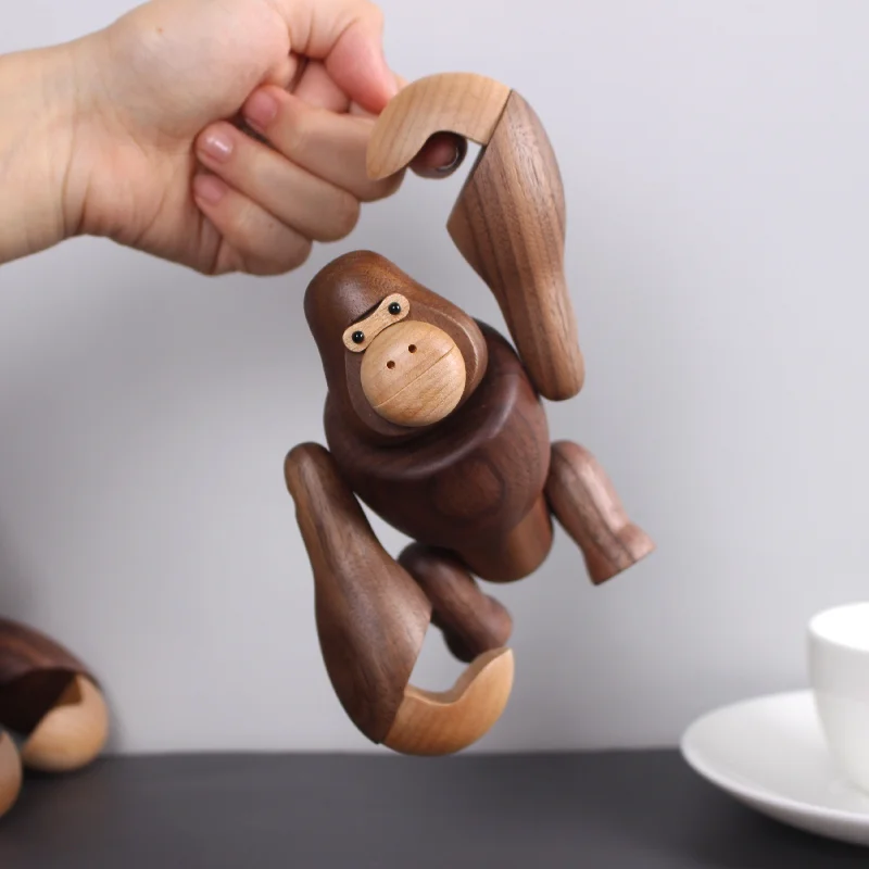 Walnut wood Gorilla Room decor statue Cartoon wooden artwork Carving Model For Home Office Decoration craft Modern cute figurine