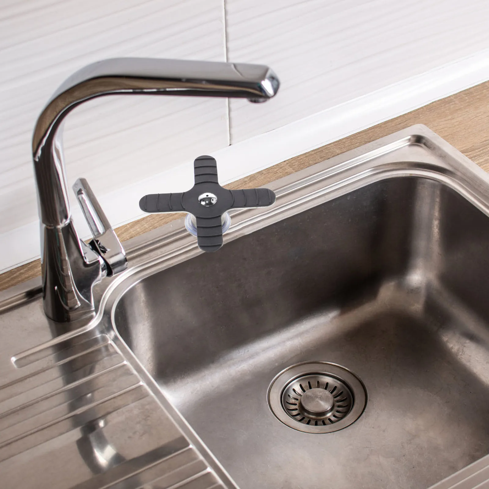 

Cup Washer Accessories Stainless Steel Sink Cleaner Black Bottle Multi-angle Water Outlet Kitchen Bar Glass Rinser Cup for Sink