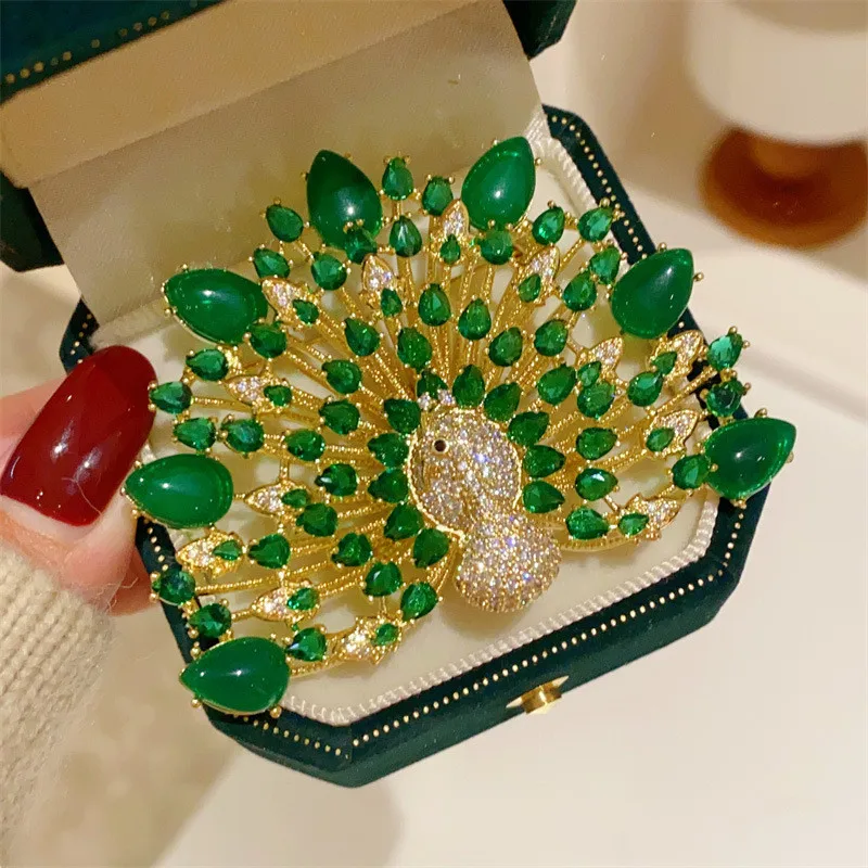 

Женская брошь ручной работы CC в стиле ретро с имитацией изумруда и цирконием