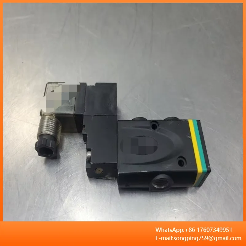 1056119 Solenoid Valve 24VDC 5 4W 0 23A 5E-31 New Original Ready Warehouse Industrial Automation PLC Programming Controller