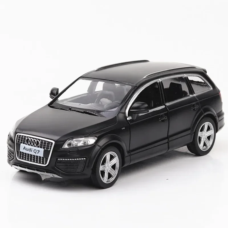 1:36 Audi Q7 modello di auto in lega pressofuso in metallo tirare indietro auto giocattolo alta simulazione collezione educativa per regali per