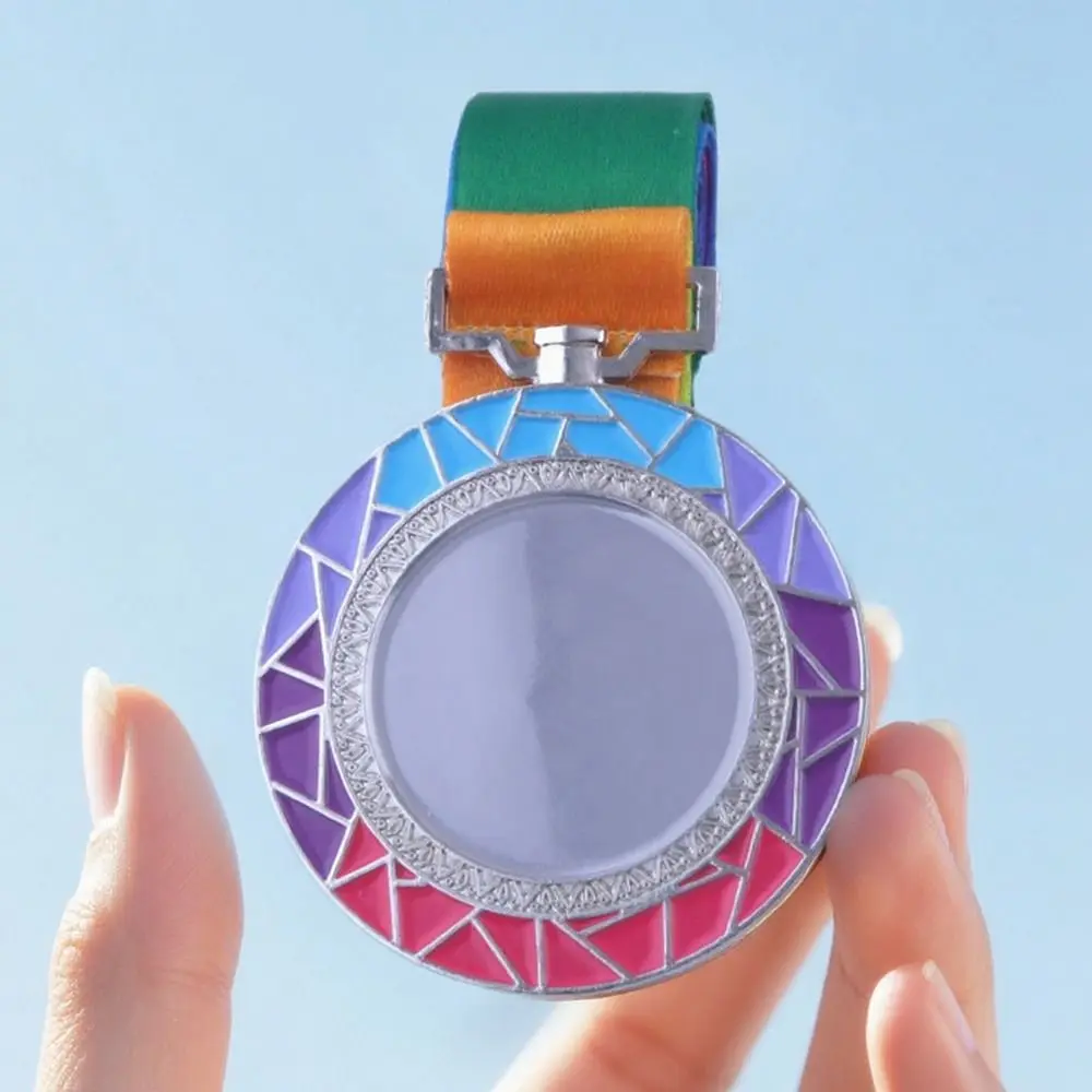 

Новые цветные ленты, постепенные металлические медали, золото, серебро, бронза, универсальные медали для детского сада, 6,5 см, сувенирная модель из смолы для детского сада