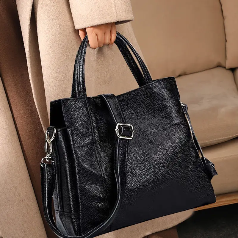 2026 new High end Cowhide Women Handbag Casual Versatile Black Daily Commuting Multi layered Single Shoulder Crossbody Tote Bag