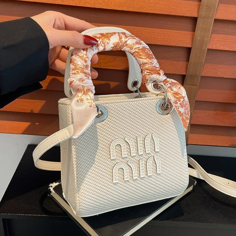 

Female Summer Beach Carry Bag Woven Straw Tote Water Resistant For Pool Seaside Vacation Travel Fashion Accessory