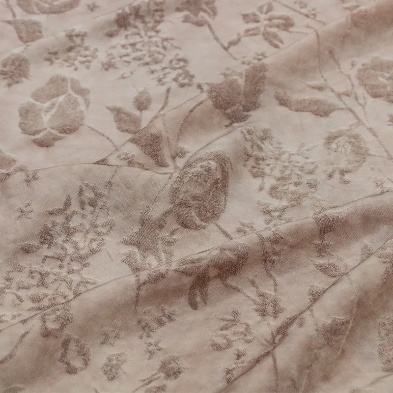 

Dirt-dyed silk jacquard fabric a new Chinese-style niche clothing blended with tussah and