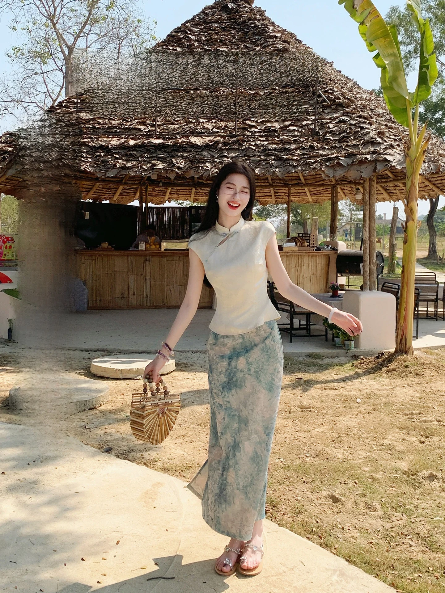 

Lingshan Zhihe Spring New Style Cold Tone Satin Skirt Set Chinese Traditional Print Half-length Fashionable Women's Ensemble