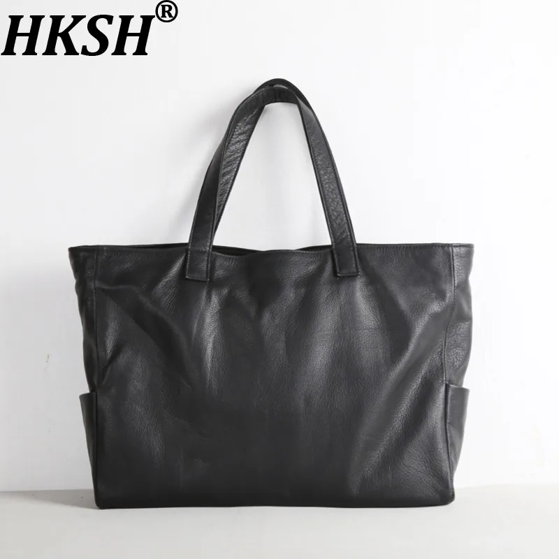 

HKSH Men Original Top Layer Handbag Genuine Leather Shoulder Bag Laptop Women Chic Ins Vibe Fashion Vintage Avant-Garde HK18372