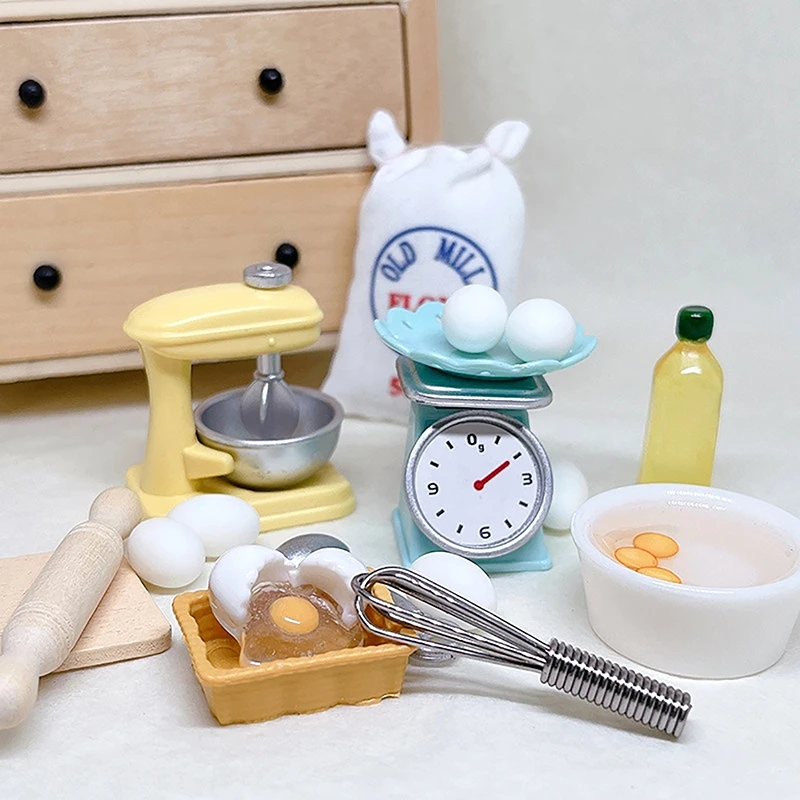1 セット 1:12 ドールハウスミニチュア小麦粉卵ビーター麺棒カットボードオイルボトルベーキングツールモデルキッチン装飾おもちゃ