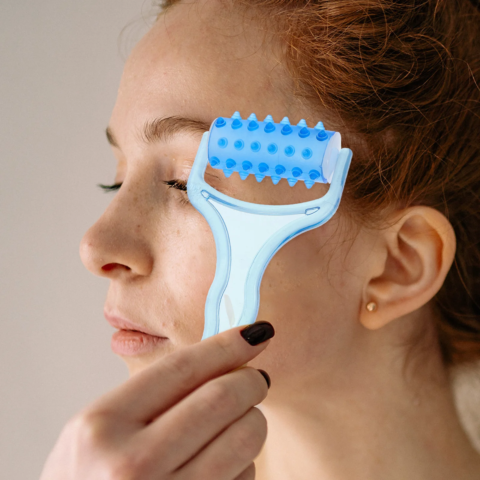 

Portable Plastic Massager Roller with Unique Spike Design for Muscle Relaxation Improved Circulation Handheld Therapy Tool