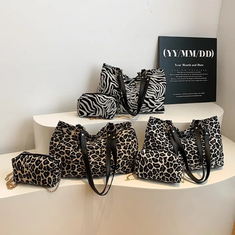 

2025 New Zebra Print Tote Bag for Women, Chain Strap Shoulder Purse, Minimalist Chic Crossbody, Very Casual & Versatile​