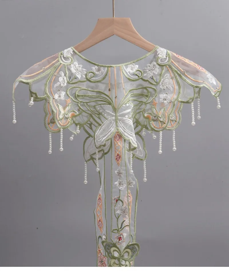 Ancient Style Hanfu Cloud Shoulder Women Fake Collar Shawl for Graduation Gown Traditional Chinese Accessory Match Horse-Face