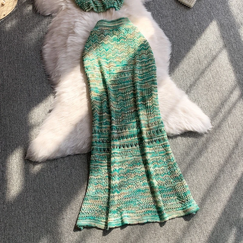 2025 New Sexy Cross V-Neck Short Hollow Knitted Top and High Waist Slim Fish Tail Skirt Two-Piece Set