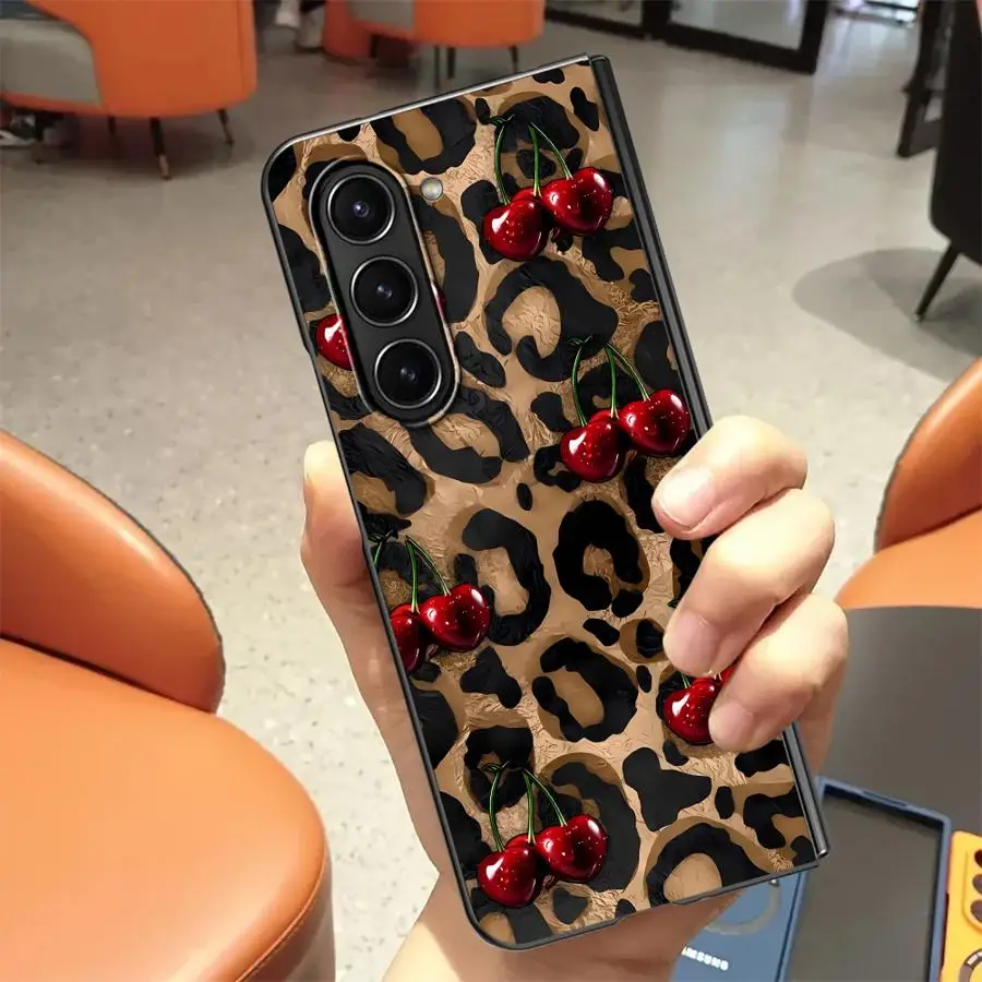 Case for Samsung Galaxy ZFold6 Z Fold 7 6 5 4 3 ZFold3 ZFold7 ZFold5 ZFold4 Back Phone Cover Fashion Leopard Pattern