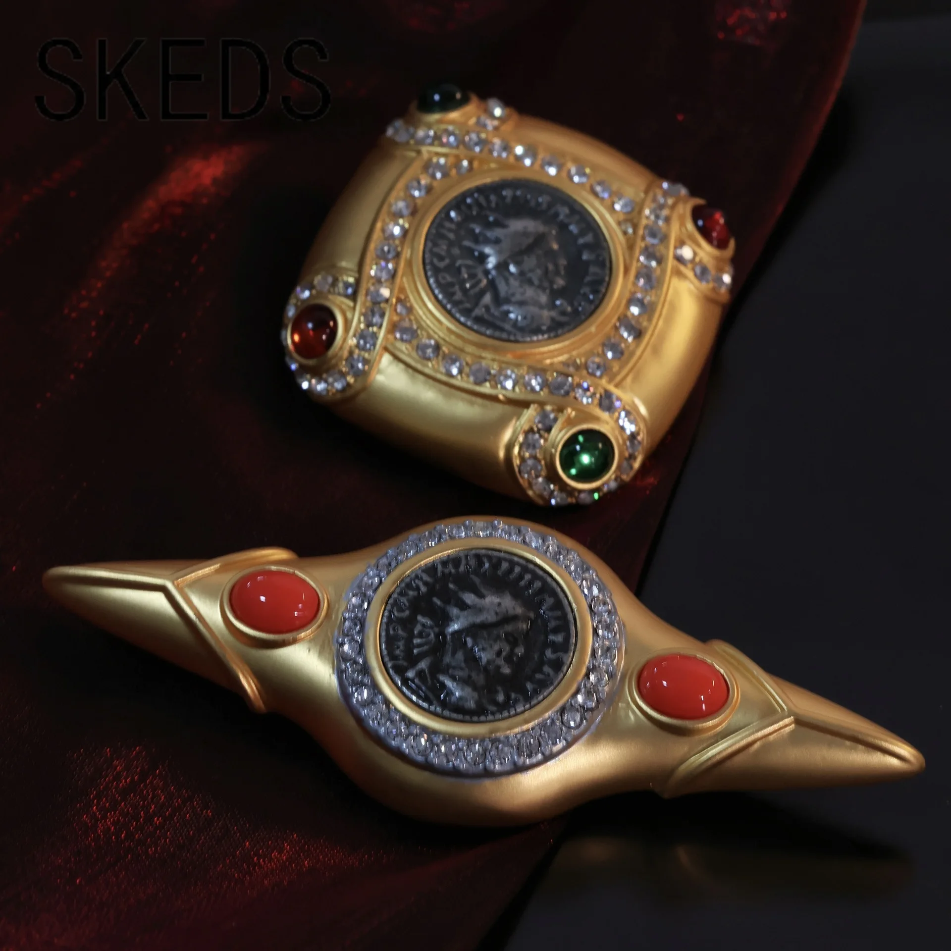 Skeds vintage antigo moeda broche de vidro acessórios antigos senhoras retro jóias para banquete festa boutique corsage clássico pinos