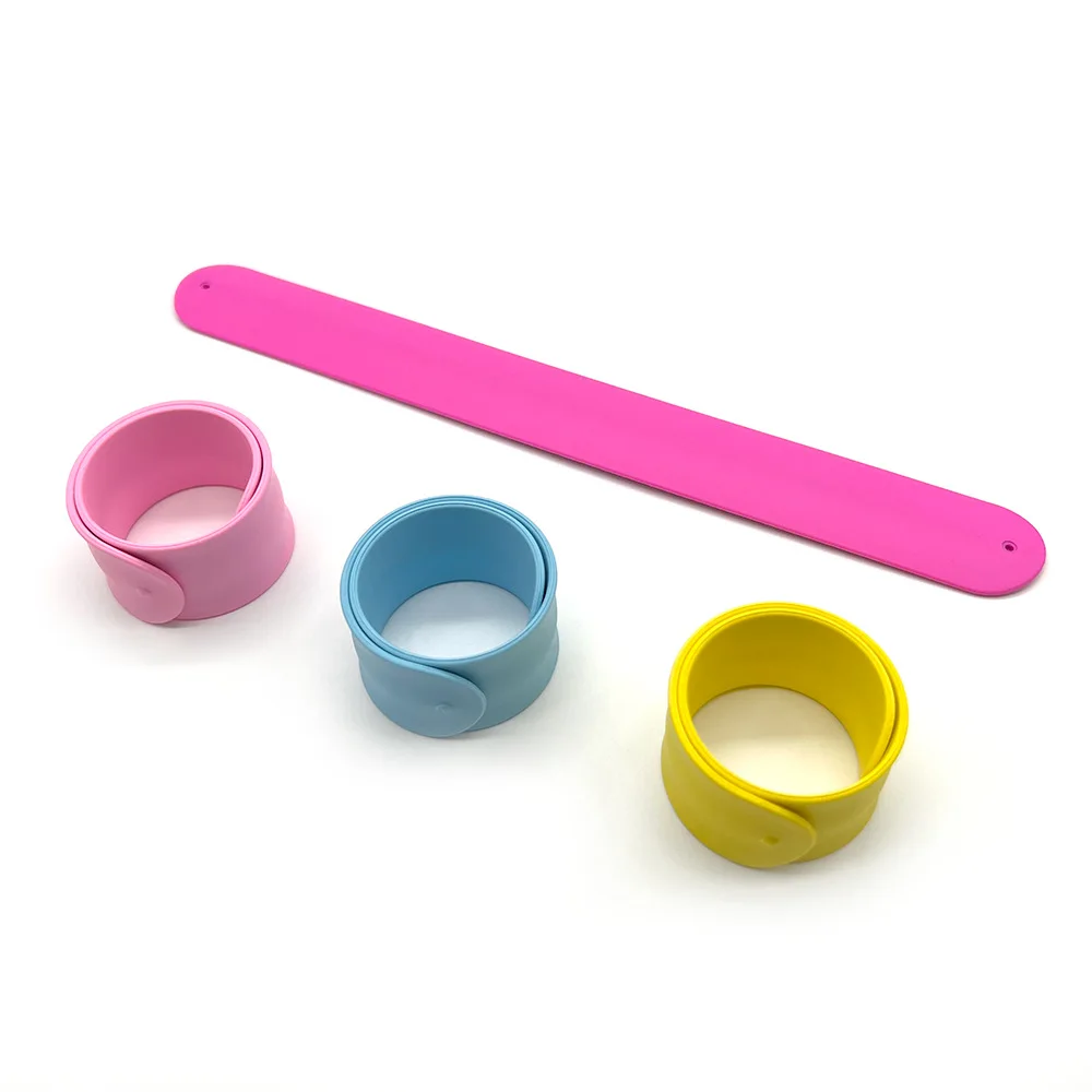 2Pcs Kids Slap Bracelets Flexible Self-Rolling Wristwear Soft Clap Circle Silicone Wristbands Children Toy Gift Bracelet