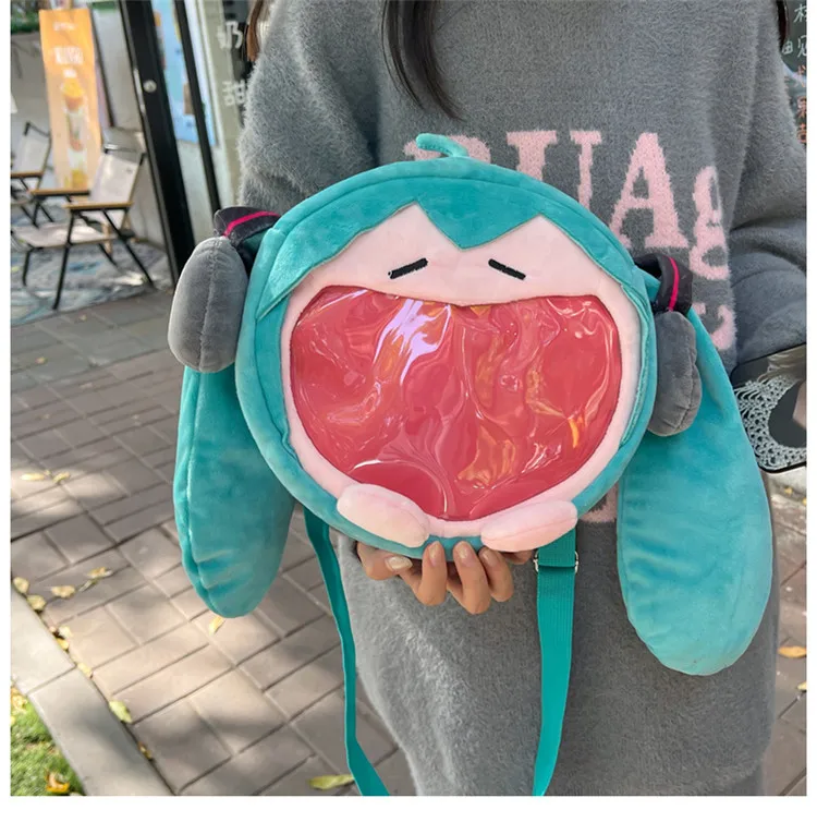 Anime Hatsune Miku Tasche Q Version Kawaii Figur Plüsch Tasche Modell Puppe Plüsch Stofftier Schulter Tasche Transparent Rucksack Geschenke – Detail 8
