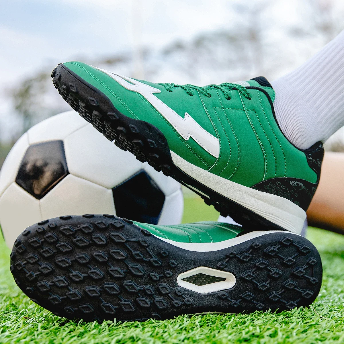 Original Men\'s Football Shoes Artificial Grass Fast Football Boots Indoor Non-slip Youth Adult Professional Lawn Indoor Shoes