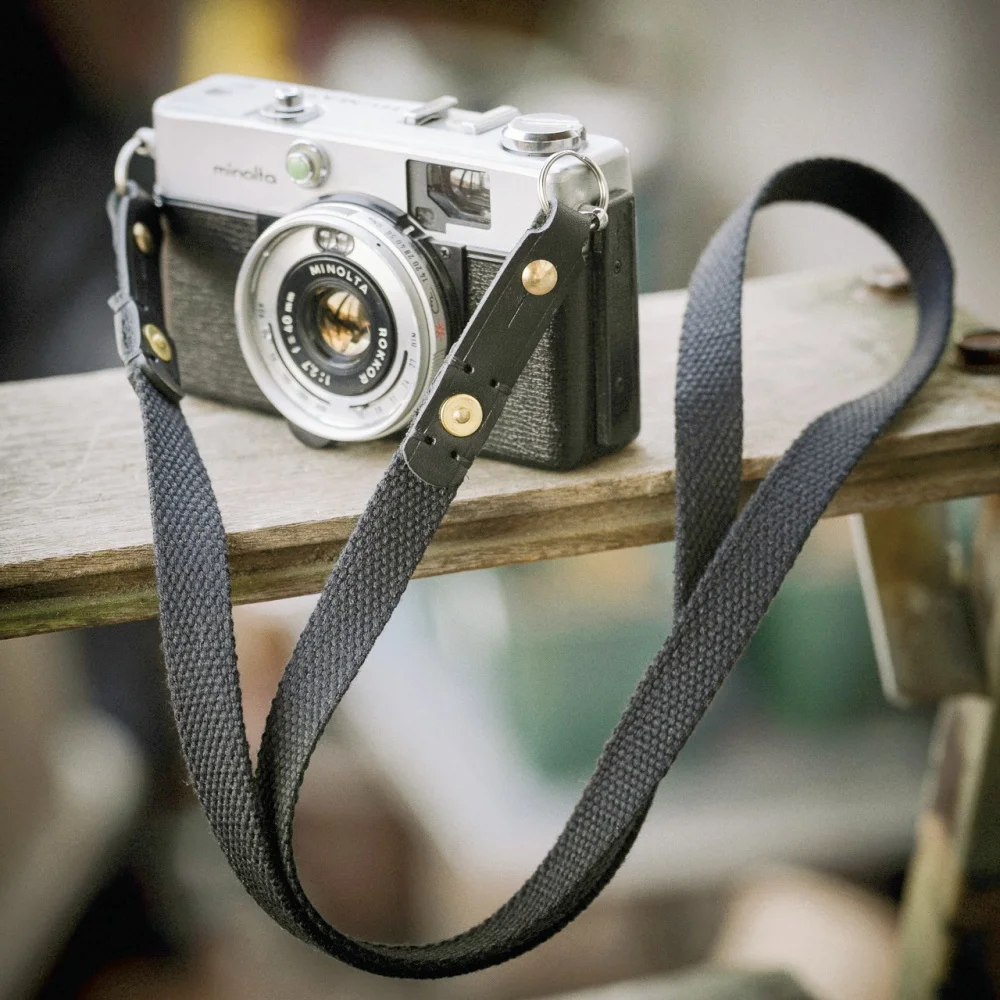 

Retro style Genuine Leather Camera Shoulder Sling for Sony Canon Nikon Fuji Leica DSLR Medium Format Camera Neck Shoulder Strap