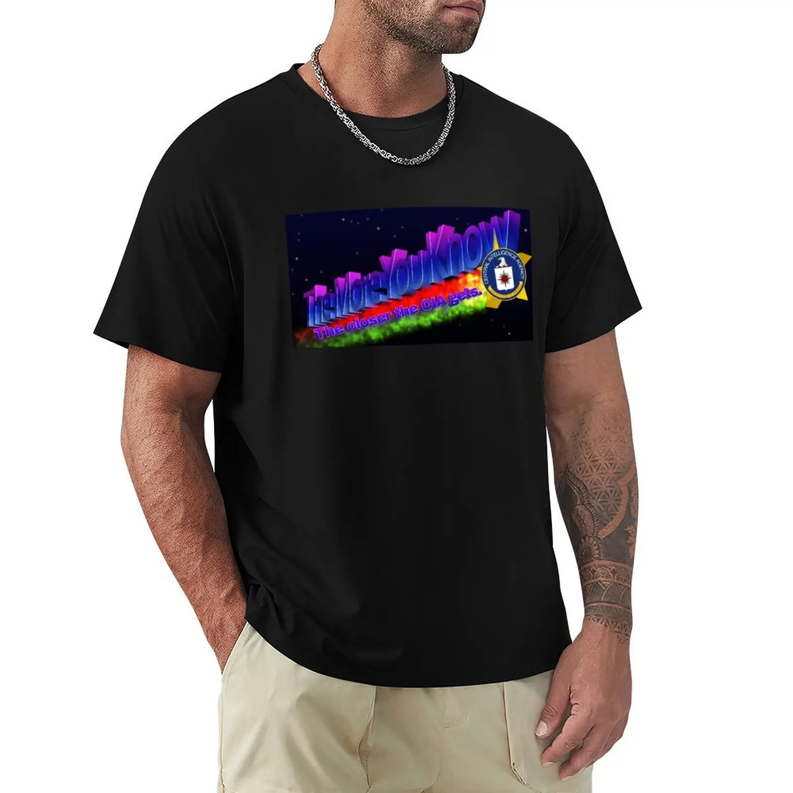 Plus vous savez... T-shirt à manches courtes The Closer the CIA gets T-Shirt Festival