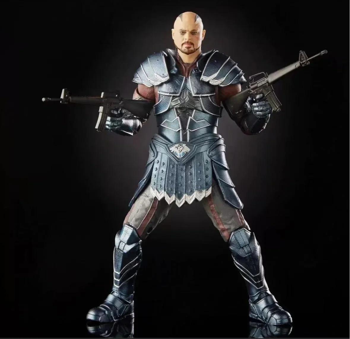 Disponibile Hasbro Hela ed esecuzione Skolchi Doppio set di giocattoli modello