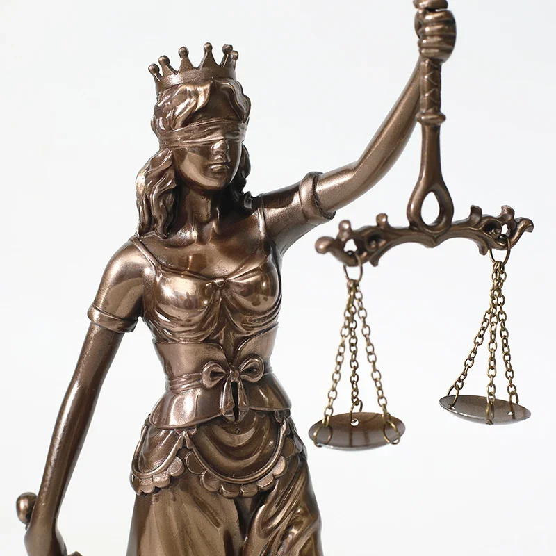 Copper justice and fairness Muse Themis sculpture Statue Lawyer's office Legal balance ornament