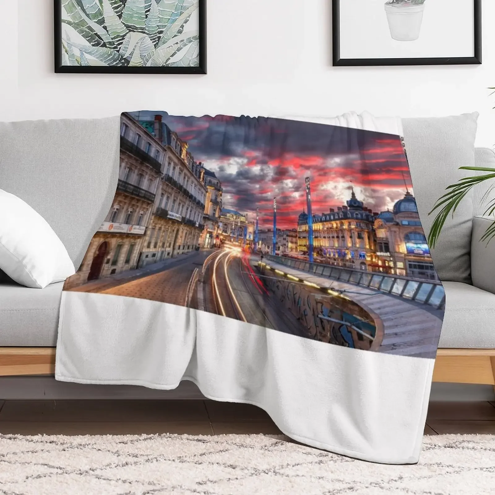 New Place de la Comédie Throw Blanket Summer Beddings كيس نوم كبير ناعم دافئ لبطانيات الشتاء