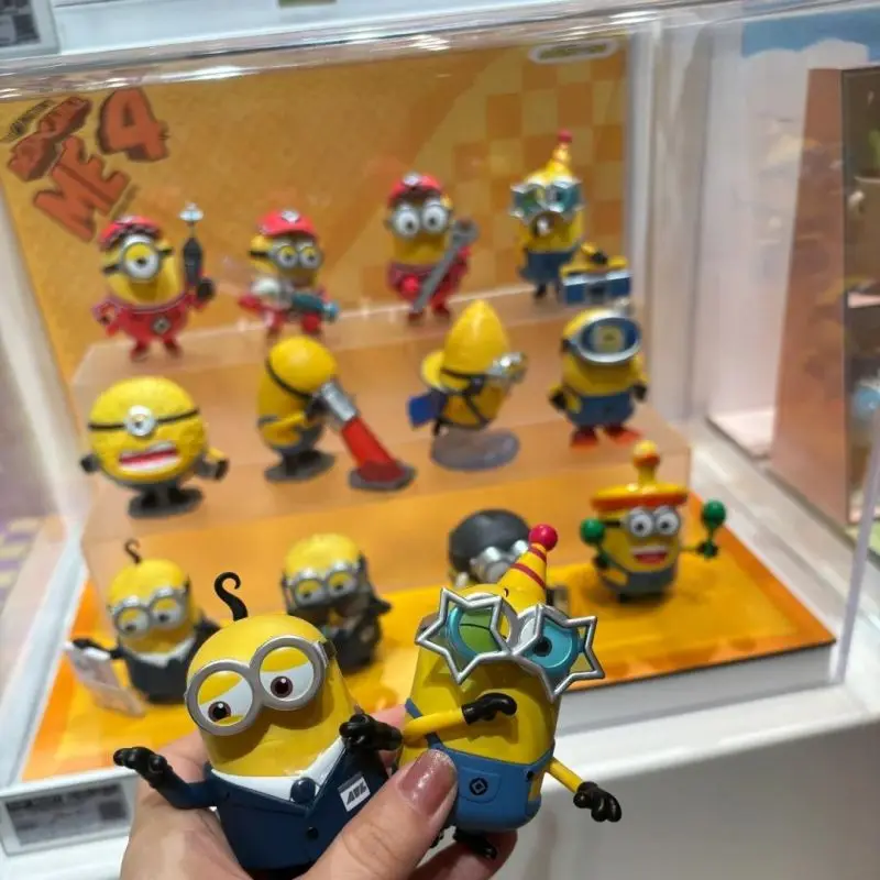 Despicable Me 4 caja ciega Minions misterio lindo Carl Ron Phil Gus Mel Jerry figura de acción Minions juguete sorpresa niños juguete de regalo de Navidad