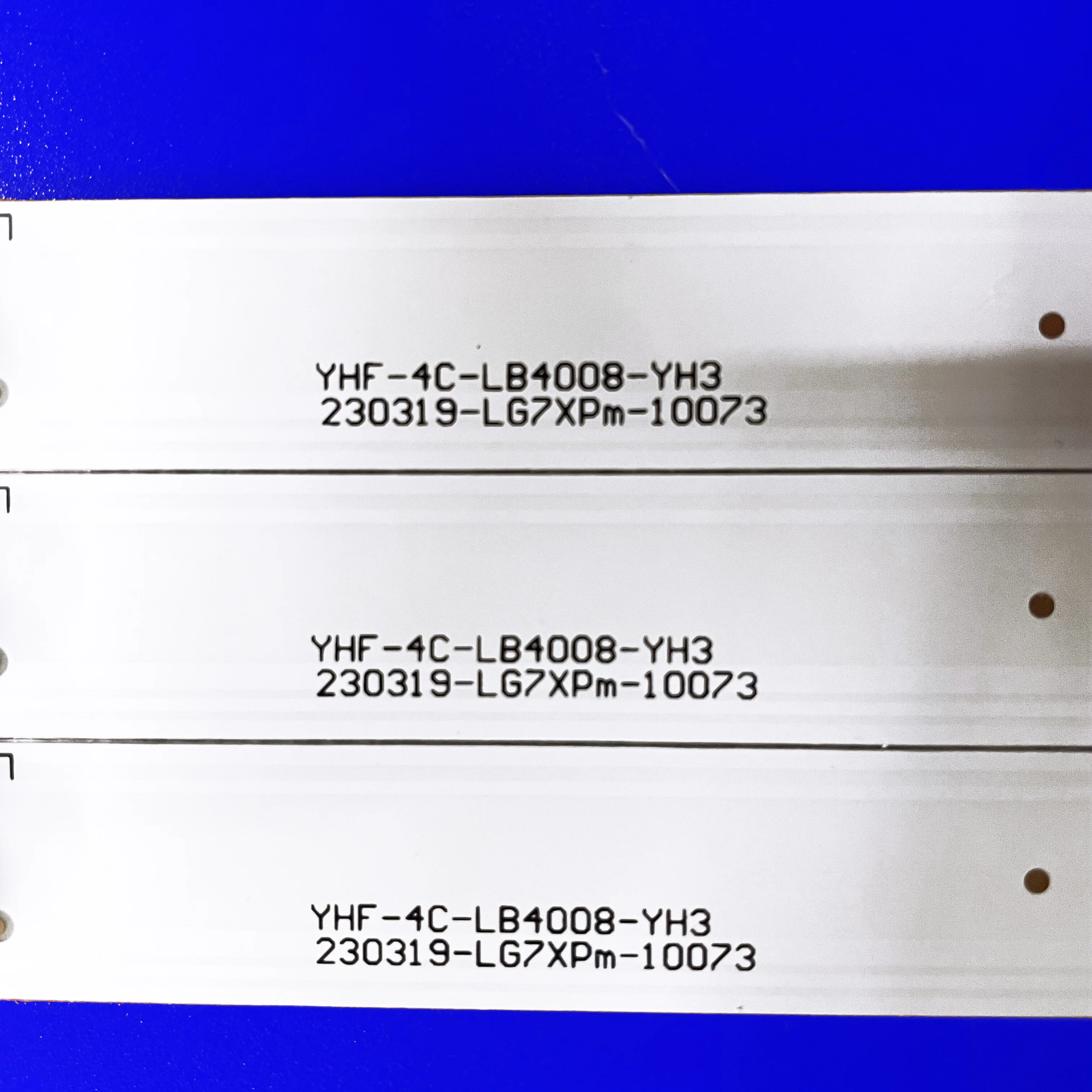 LED bar(3) for 40FA3203 40FD2700 40FS3750 40FA5405 TOT_40F3800 40FS3800 40FS3850 L40F3303B LED40D2710 TV 40FA3205
