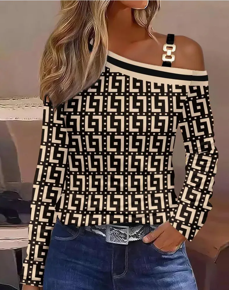 Women's Asymmetrical One Shoulder Long Sleeve Top with Metal Buckle Detail Geometric Print Slim Fit Pullover Blouse