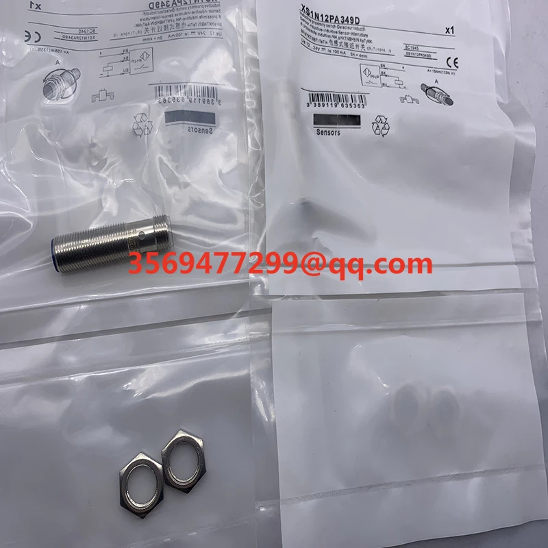 

Brand new spot XS1-N12PA340D XS1-N12NA340D XS2-N12PA340D Proximity switch sensor