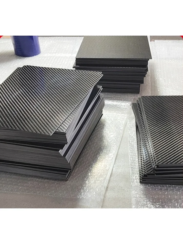 1 stks 200mm X 400mm Real Carbon Fiber Plaat Paneelplaten 0.5mm 1mm 1.5mm 2mm 3mm 4mm 5mm dikte Composiet Hardheid Materiaal - afbeelding 2