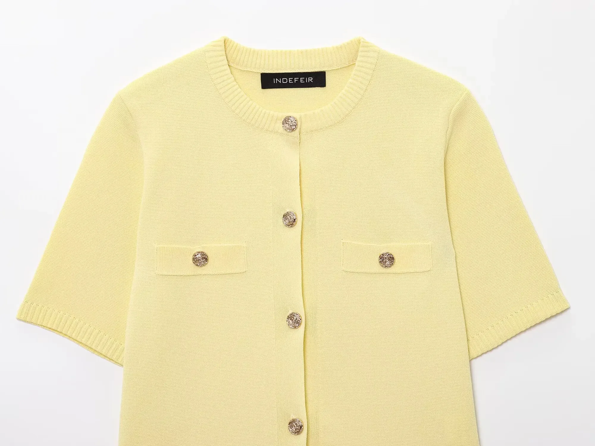 

Elegant Lady Buttons Cardigan Short Sleeve O-Neck Slim Cardigan 2025 Autumn Fashion High Street Holidays Casual Cardigan