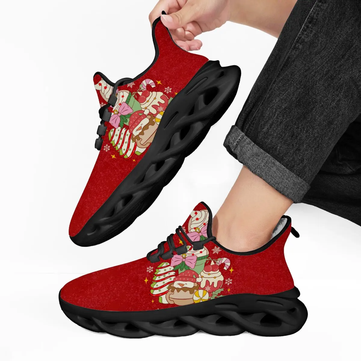 

New 2025 Men Running Shoes Red Christmas Pattern Fleece Lined Casual Sneakers Outdoor Sports Shoes Lightweight Sneakers for Men