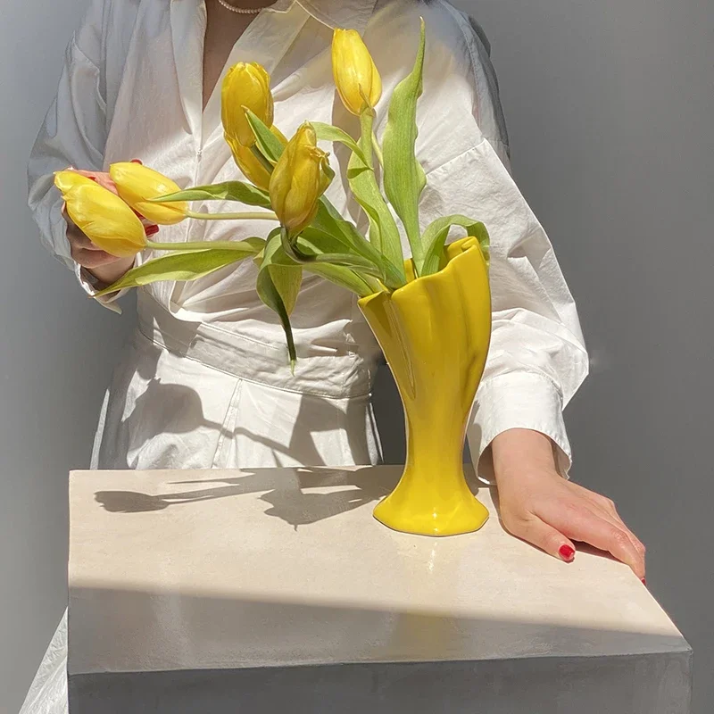 Yellow Color Vase Ceramic Morning Glory Flower Tabletop Ornament Jarrones Decorativos Moderno Vases Plant Pot Vase