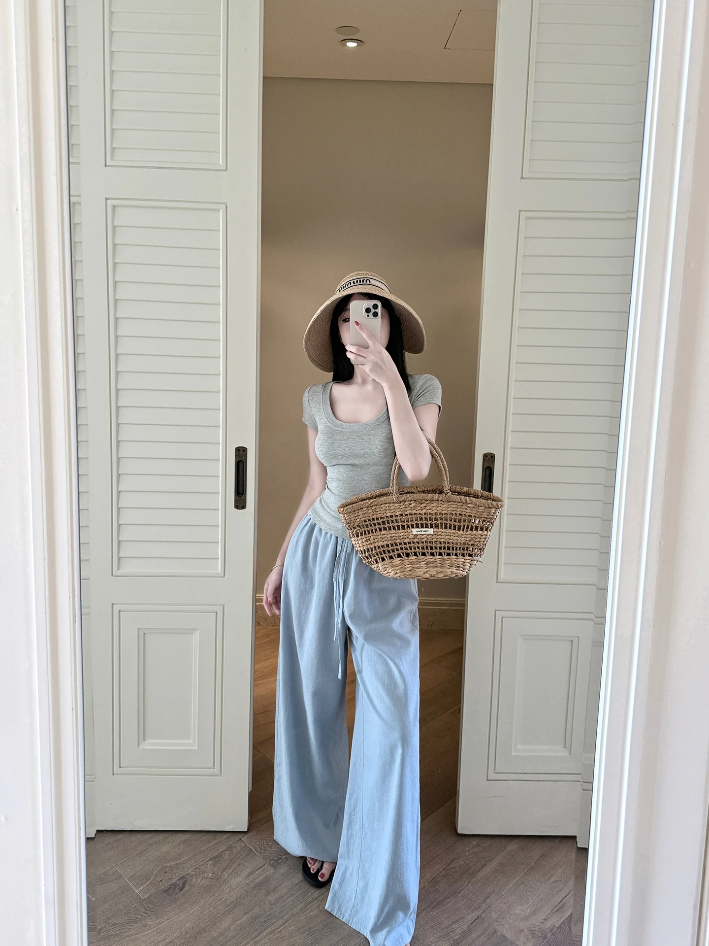 

Laareetoo Women's Wide Leg Pants Drawstring Loose Summer Casual Straight Slimming Floor-Length Casual Trousers