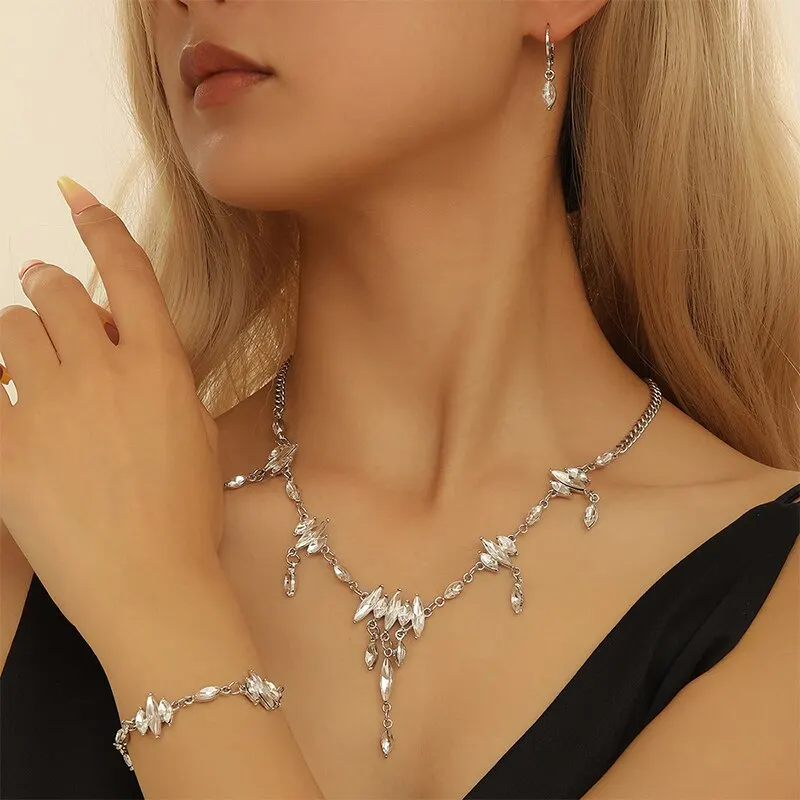 Irregular Waterdrop Crystal Tassel Jewelry Set Shiny Rhinestone Pendant Necklace Bracelet Hoop Earrings Woman Jewelry Gift Party