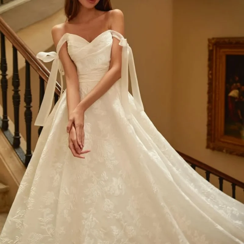 

Simple Shiny ivory white Wedding Dresses flower decal off-shoulder A skirt Gowns Made wedding dress Bridal Gown