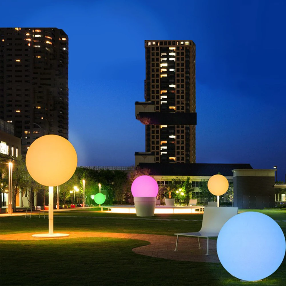 Luci a sfera a LED solari che cambiano colore lampada a globo solare da giardino impermeabile IP65 per la decorazione dell'iarda del percorso del Patio del prato inglese