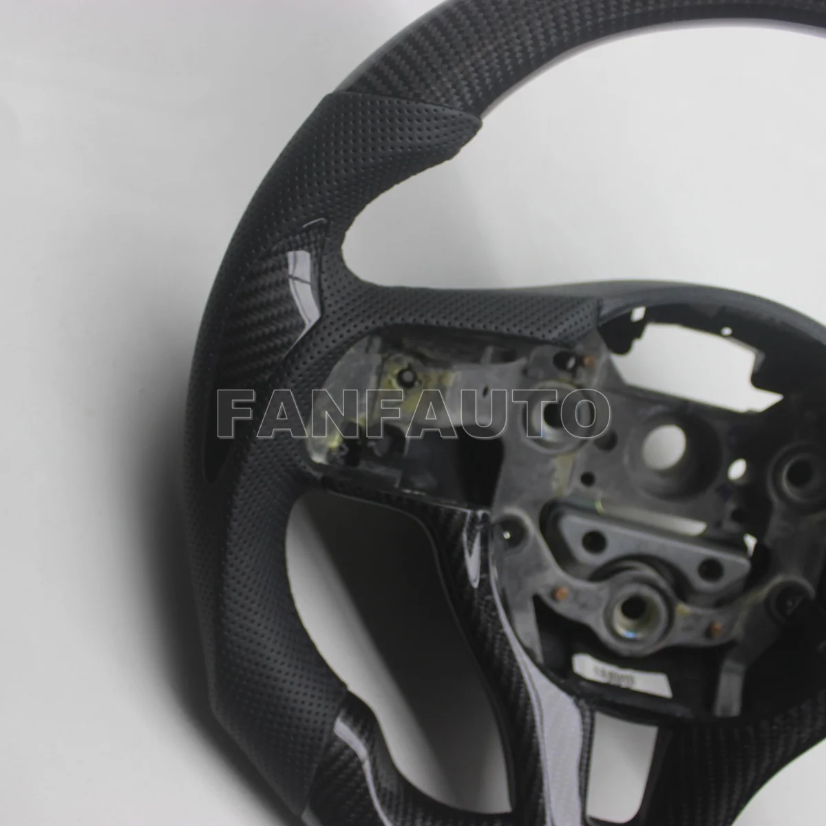 Custom Product for Kia Optima K5 2015-2020 Replacement Real Carbon Fiber Steering Wheel with Leather