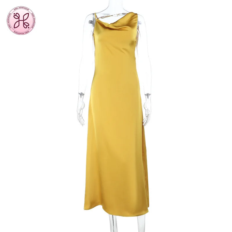 Robe à bretelles en satin 2025 |   Robe sexy dos bas avec décolleté drapé |   Robe longue de soirée célèbre Instagram