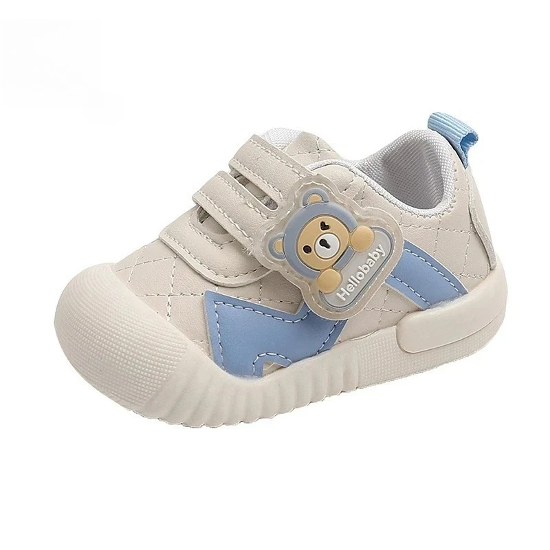 أحذية أطفال 2025 من عمر 0 إلى 12 شهرًا، أحذية رياضية كرتونية من الجلد للجنسين للمشايات الأولى ونعل ناعم ومضادة للانزلاق للرضع