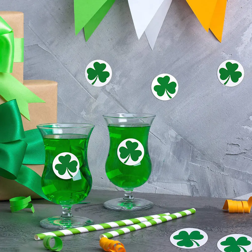 

1 Roll Christmas Stickers Unique Clover Design Self-Adhesive DIY Sticker Off Baking Packaging Label for Notebook