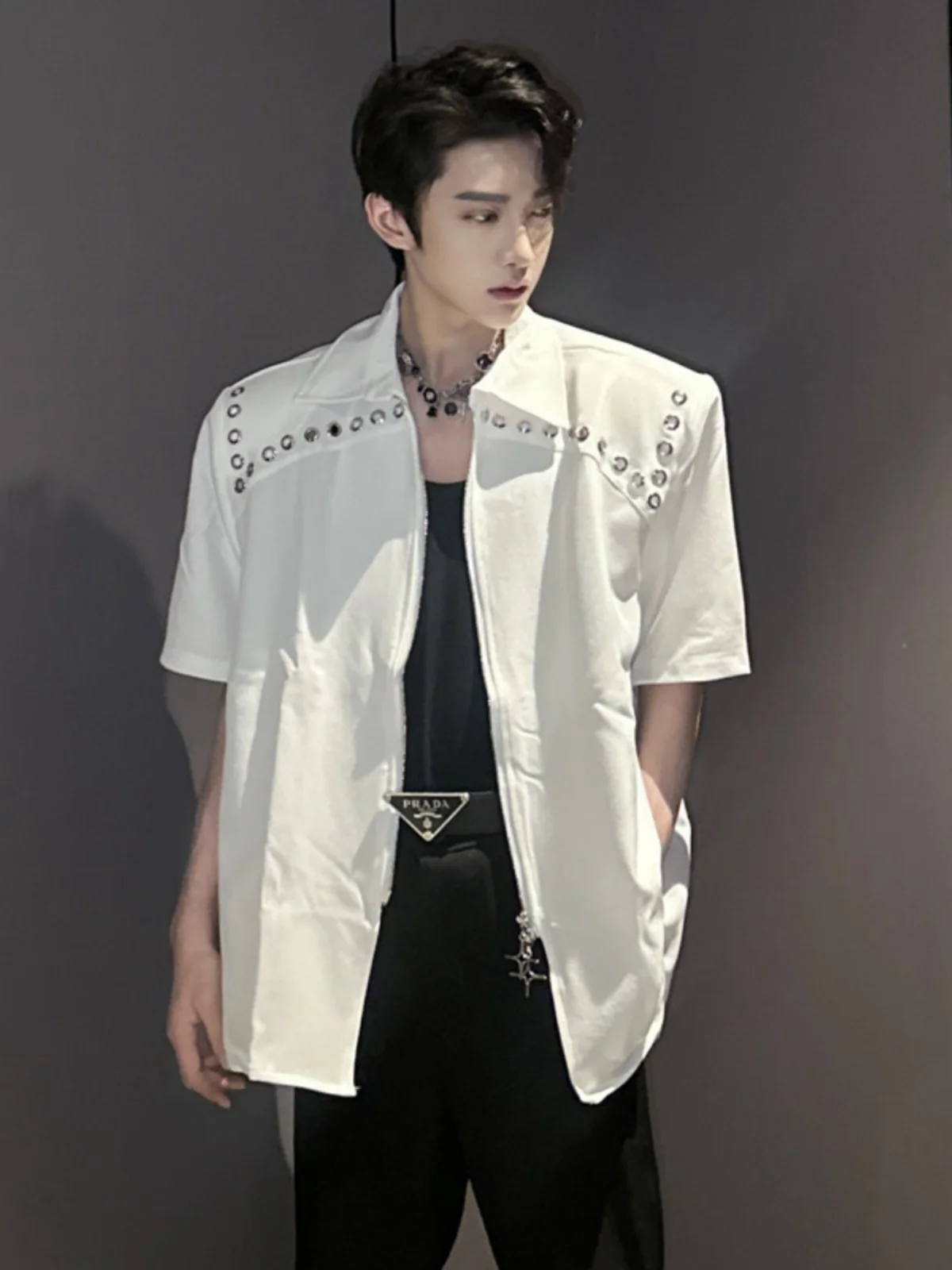 

Men's White Ice Silk ort Sve irt with Double Zipper f Sve American High Street Sle Summer Faion Casual irt